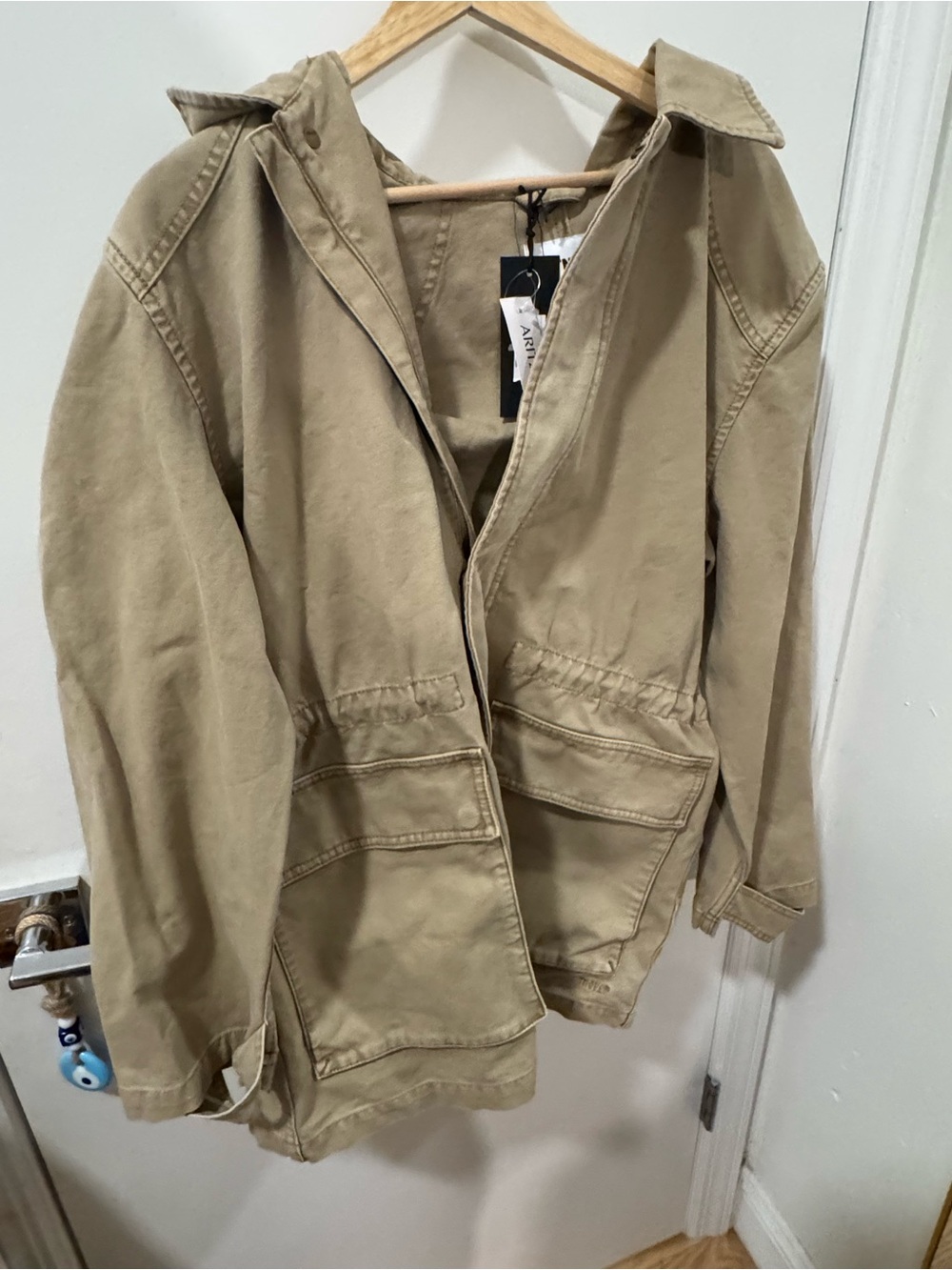 NWT aritzia TNA jasper field jacket in vintage tan khaki / size m - Picture 4 of 6